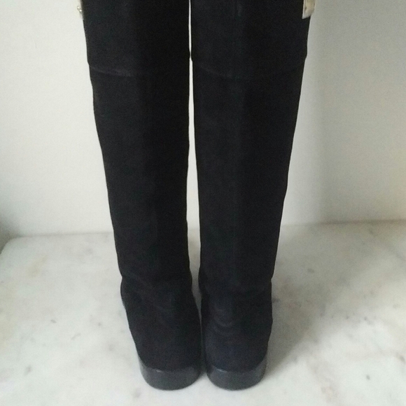 DOLCE + GABBANA - luxe silky soft black suede logo - Picture 6 of 12